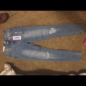 Distressed push up light wash jegging size 0